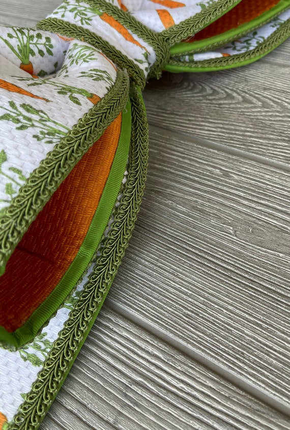 Big Easter Carrot Wreath Bow Attachment