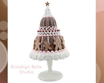 20 Gingerbread Tiered Cake On Pedestal