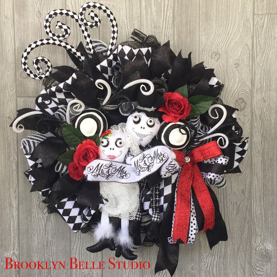 Brooklyn Belle Halloween Holiday Decor