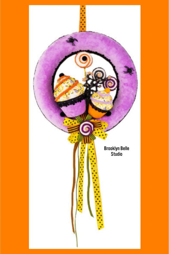 Cupcake Halloween Wreath
