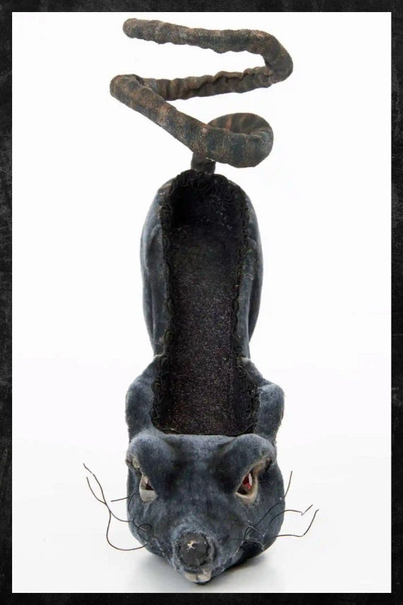 Katherine's Collection Halloween Eternal Devotion Rat Stiletto Tabletop Decor