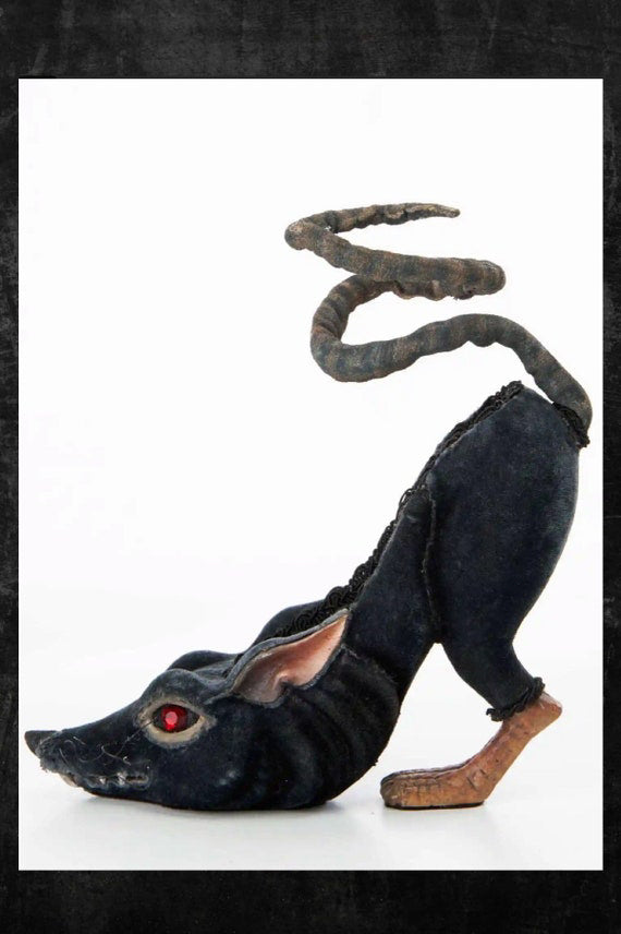 Katherine's Collection Halloween Eternal Devotion Rat Stiletto Tabletop Decor