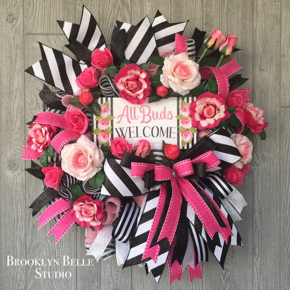 Large All Buds Welcome Wreath