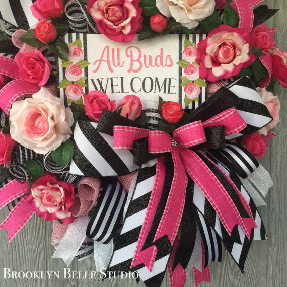 Large All Buds Welcome Wreath