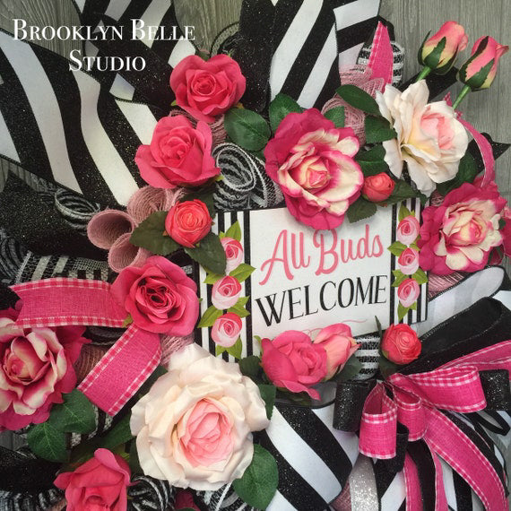 Large All Buds Welcome Wreath