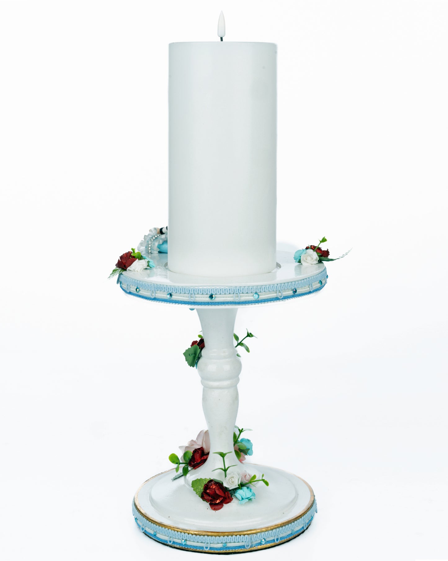 Katherine's Collection Alice Candle Pillar blue    Katherine's Collection Hearts and Wonderland