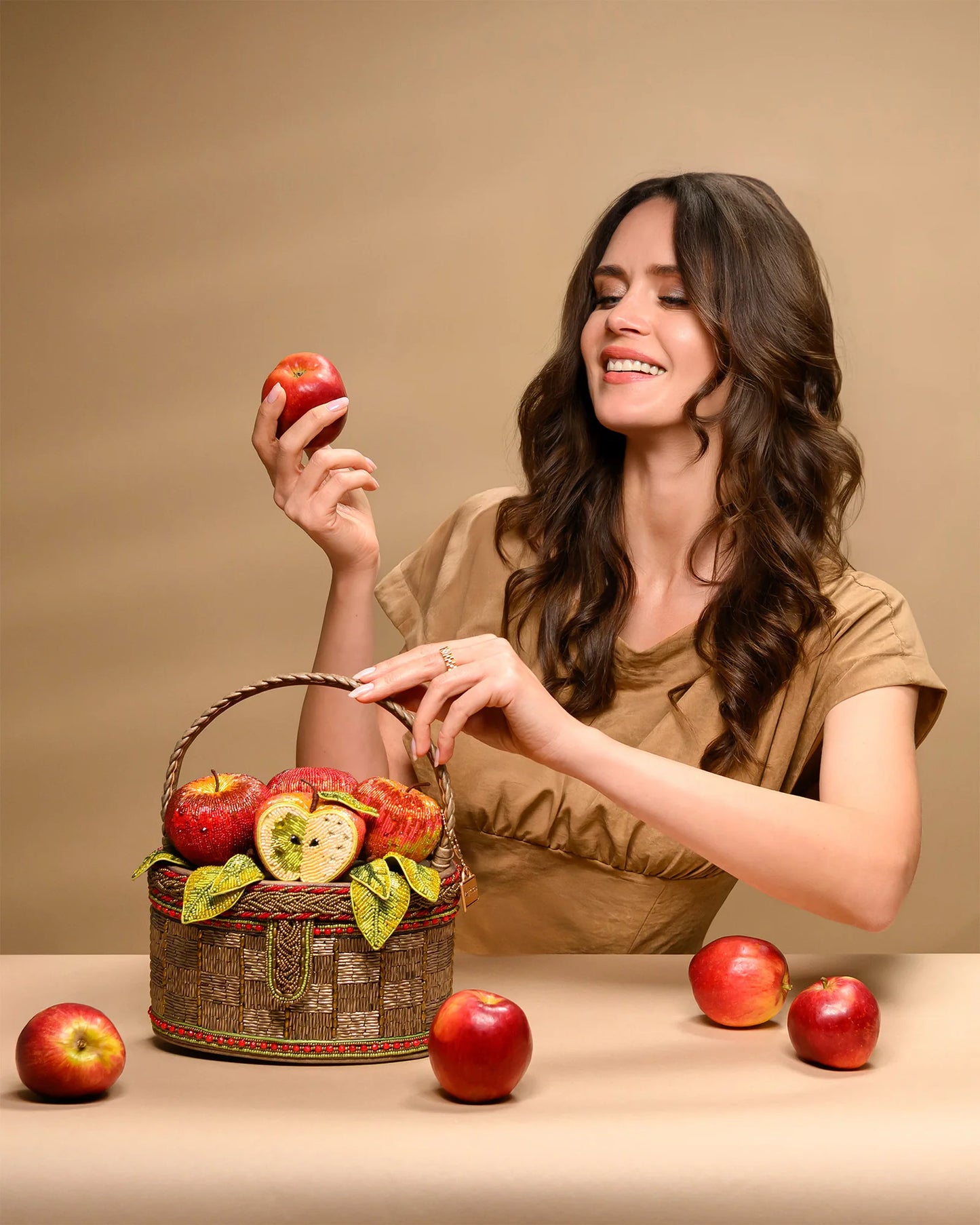 Mary Frances Apple Orchard Handbag   Mary Frances Spring - Summer Fashion Bag