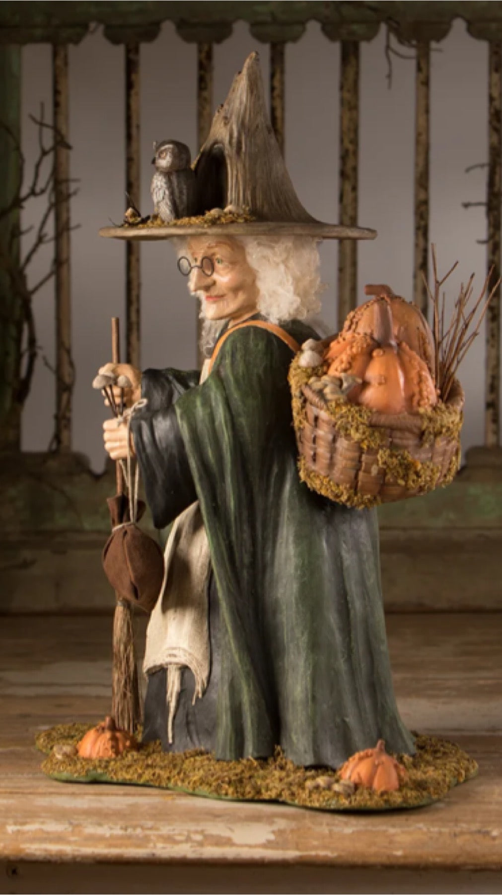 Bethany Lowe Woodsy Wrenna Witch Figure   Bethany Lowe Halloween Witch Decoration