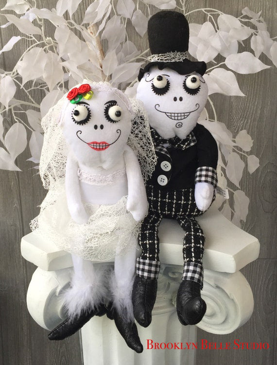 Bride And Groom Skeleton Dolls