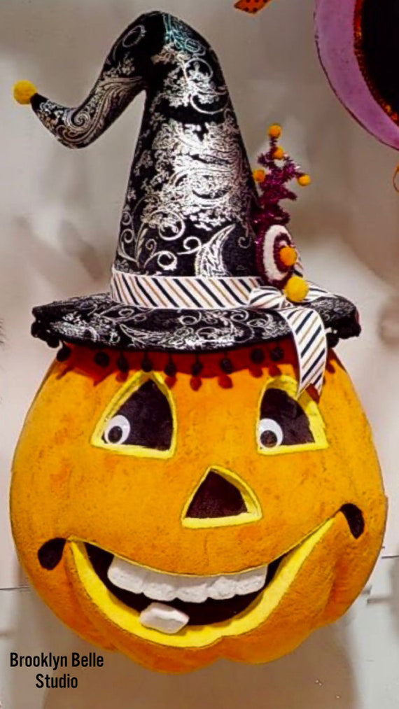 21.5" Friendly Pumpkin With Hat