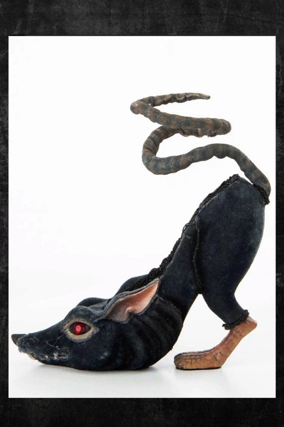 Katherine's Collection Which Way to Witchville Rat Stiletto Tabletop decor