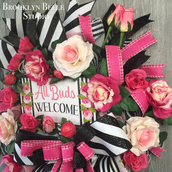 Large All Buds Welcome Wreath